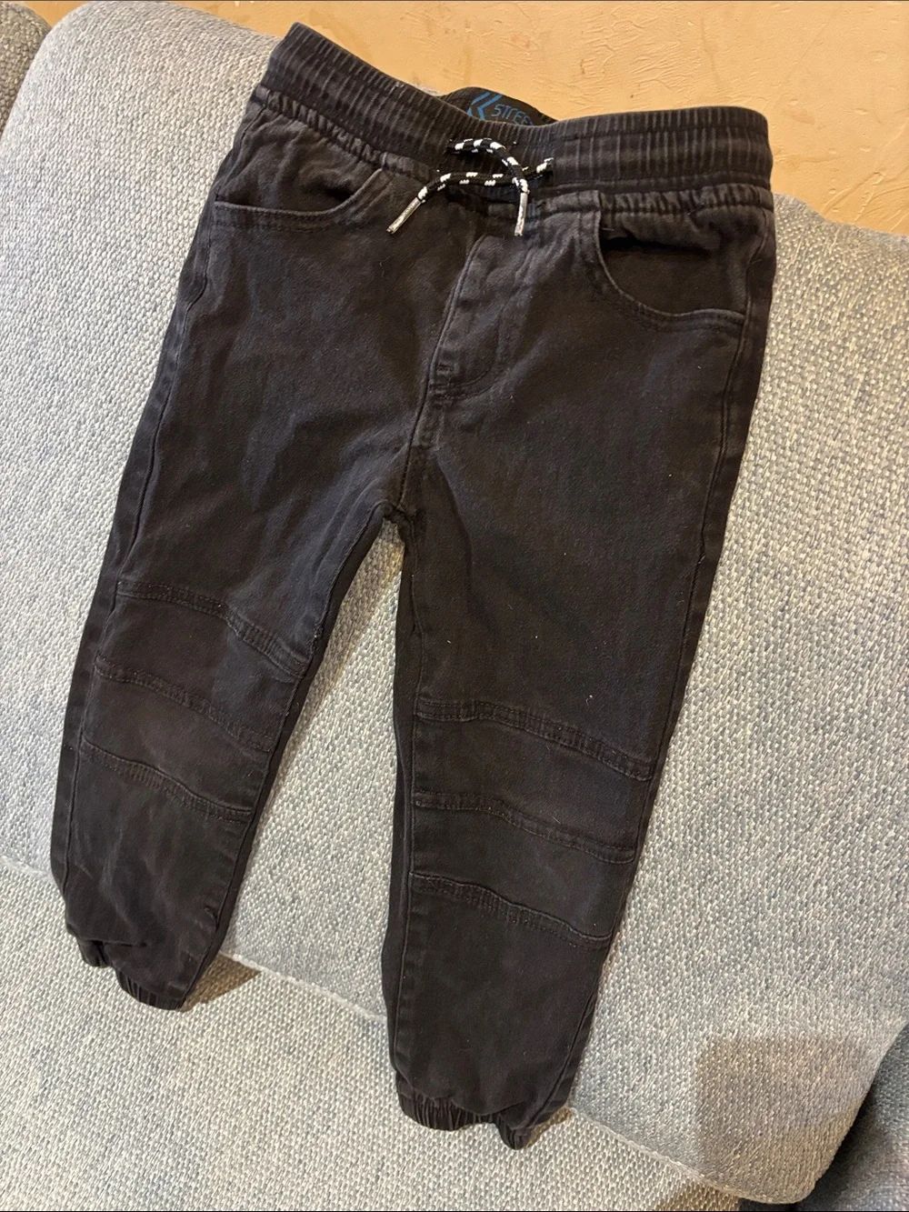 Boys bottoms bundle x 4! Size 5